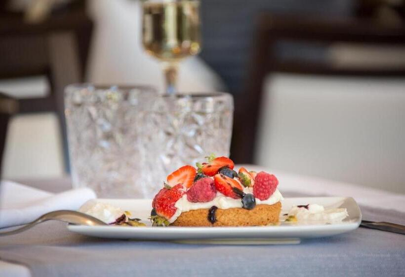 هتل Hôtel La Brasserie