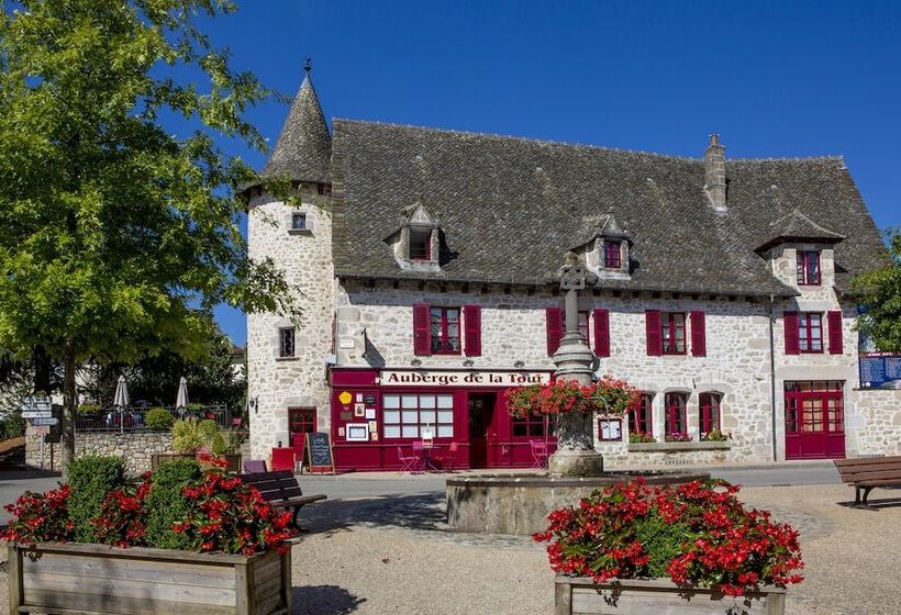 ホテル Logis Auberge De La Tour   Hôtel & Restaurants