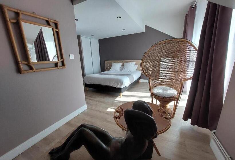 Hotel Logis Auberge Des Voyageurs