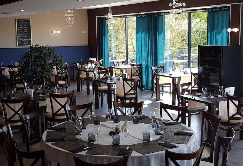 בית מלון כפרי Logis Le Cadusia