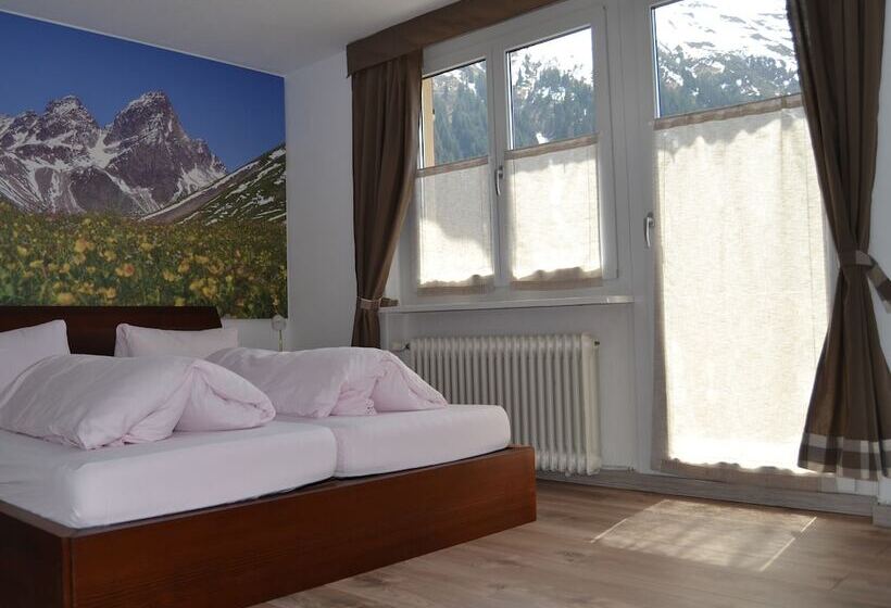 酒店 Mountain Lodge Sedrun