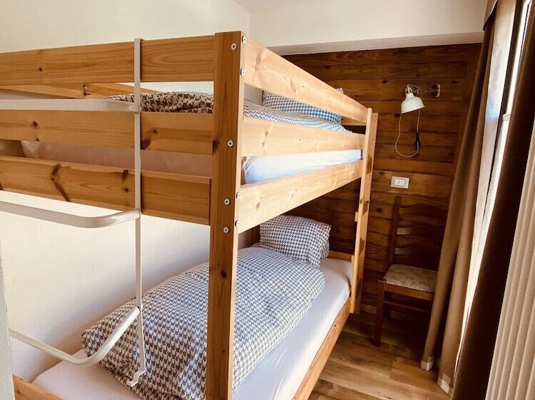 酒店 Mountain Lodge Sedrun