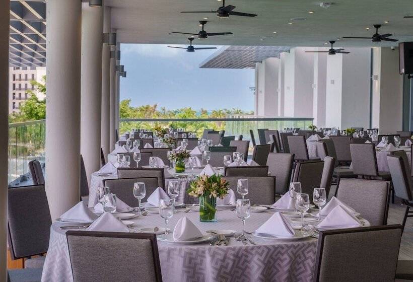 فندق Renaissance Cancun Resort & Marina