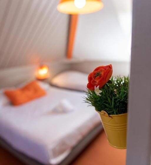 Logis Hotel & Restaurant La Corne D Abondance
