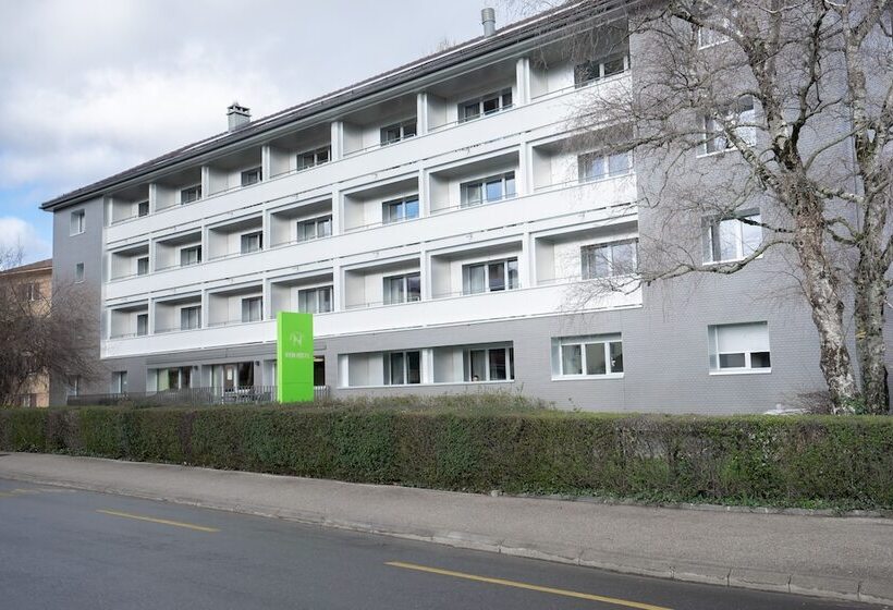 Nyon Hostel
