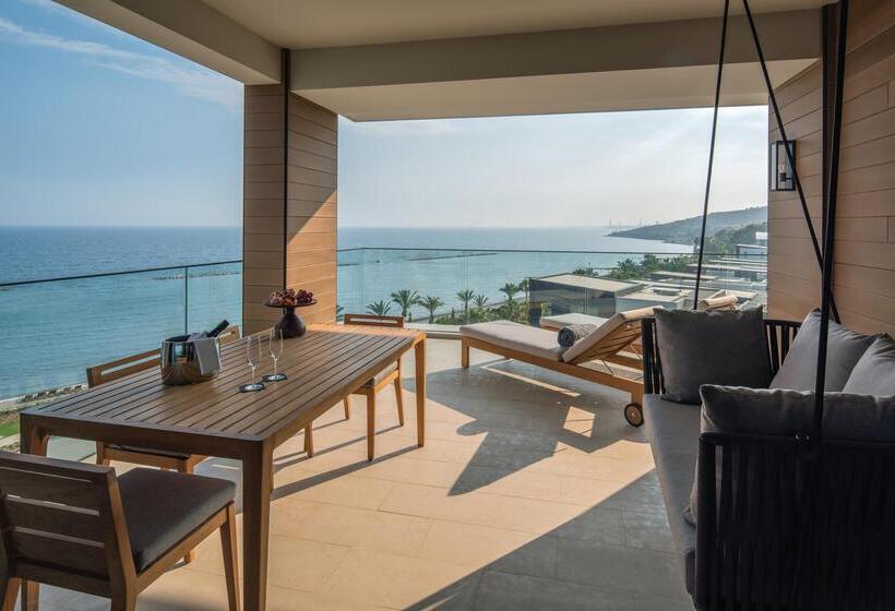 هتل Amara  Sea Your Only View™