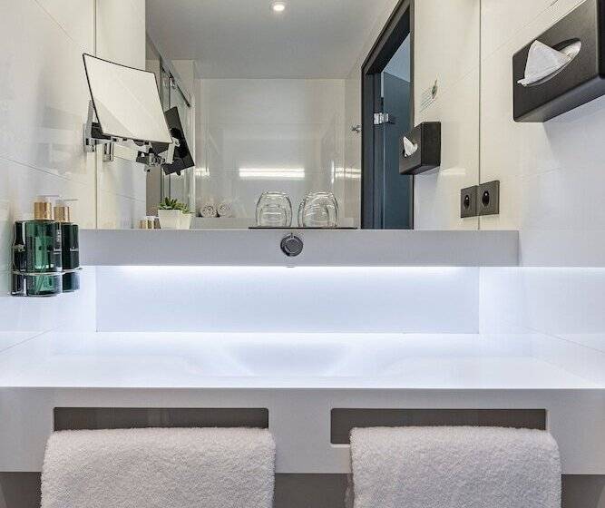 Fotos del hotel Hôtel B55:  43