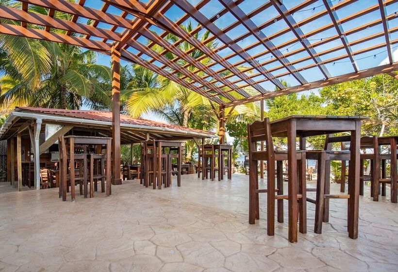 هتل Bella Vista Resort Belize