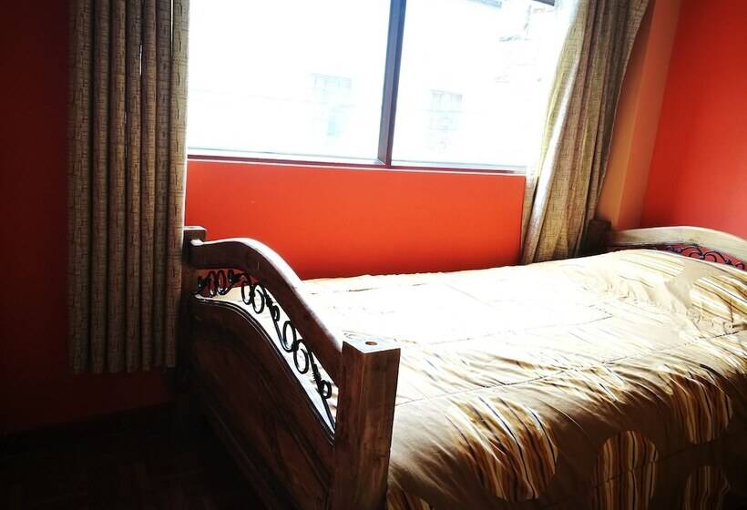 هتل Bolivian Heights Hostel