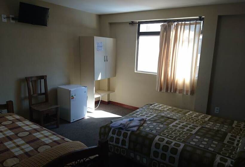هتل Bolivian Heights Hostel