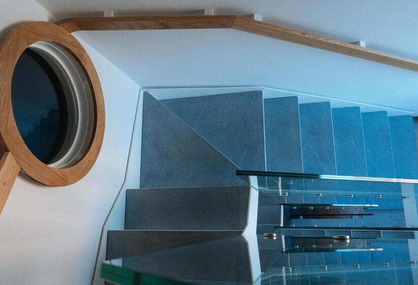 هتل Colonna 24 Luxury Room In Portovenere Near 5 Terre