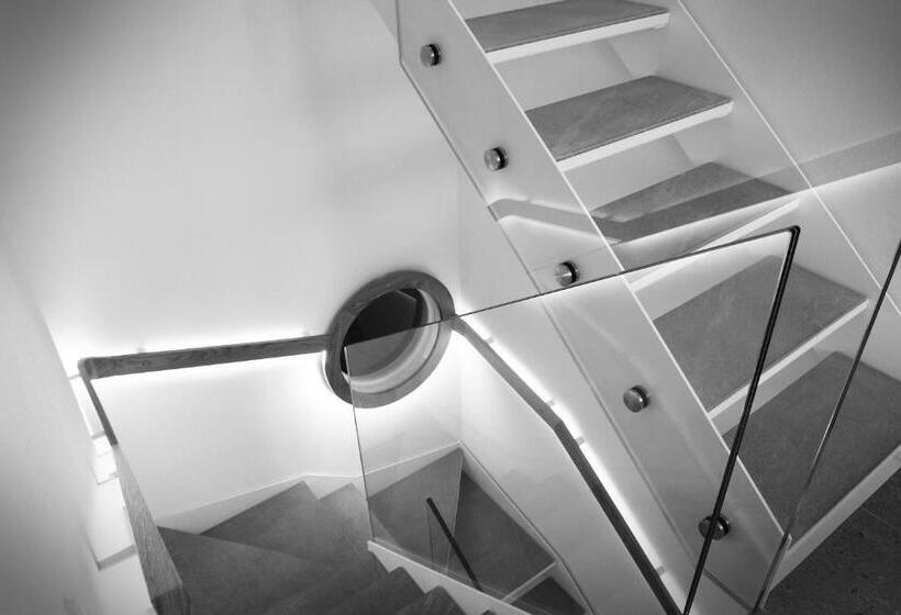 هتل Colonna 24 Luxury Room In Portovenere Near 5 Terre