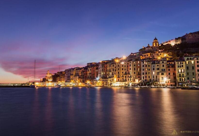 هتل Colonna 24 Luxury Room In Portovenere Near 5 Terre