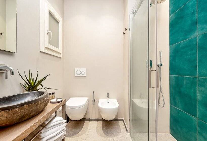 هتل Colonna 24 Luxury Room In Portovenere Near 5 Terre