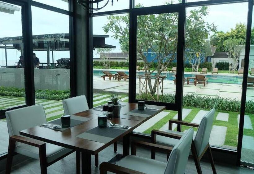 هتل Coral Tree Villa Hua Hin