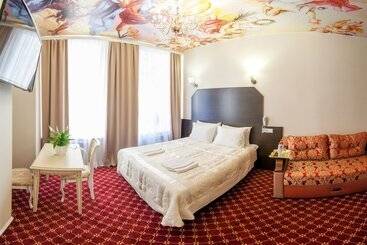 هتل Grand On Tatarsky