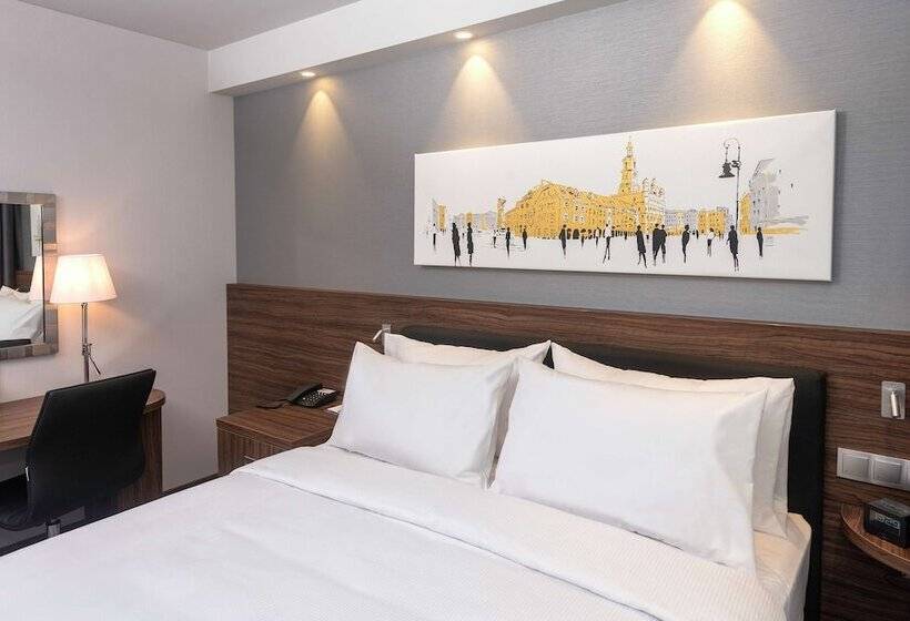 Fotos del hotel Hampton By Hilton Poznan Old Town:  11