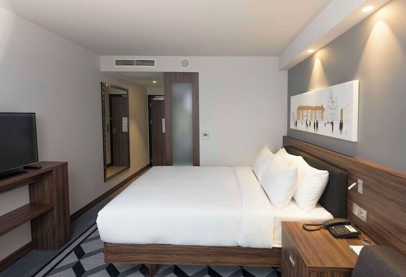 Fotos del hotel Hampton By Hilton Poznan Old Town:  31