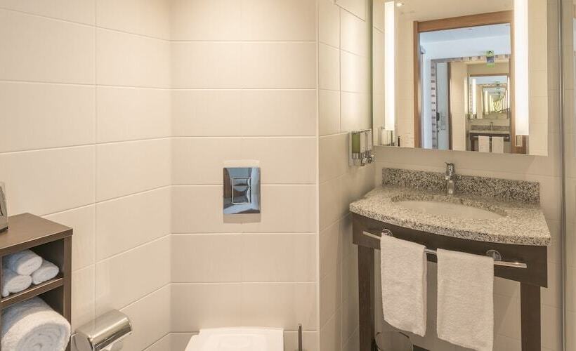 هتل Hampton By Hilton Munich City West