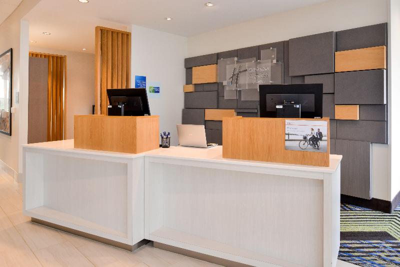 בית מלון כפרי Holiday Inn Express & Suites   Ottumwa, An Ihg