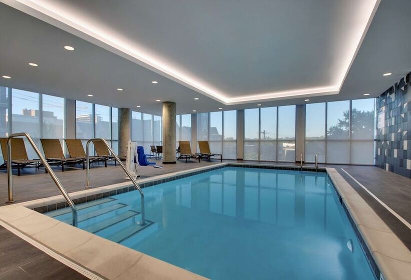 هتل Hyatt Place Iowa City Downtown
