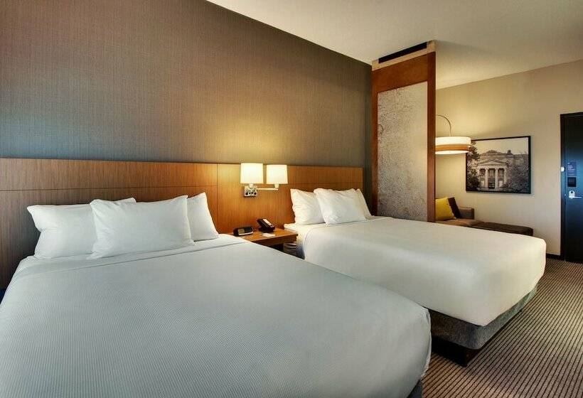 فندق Hyatt Place Iowa City Downtown