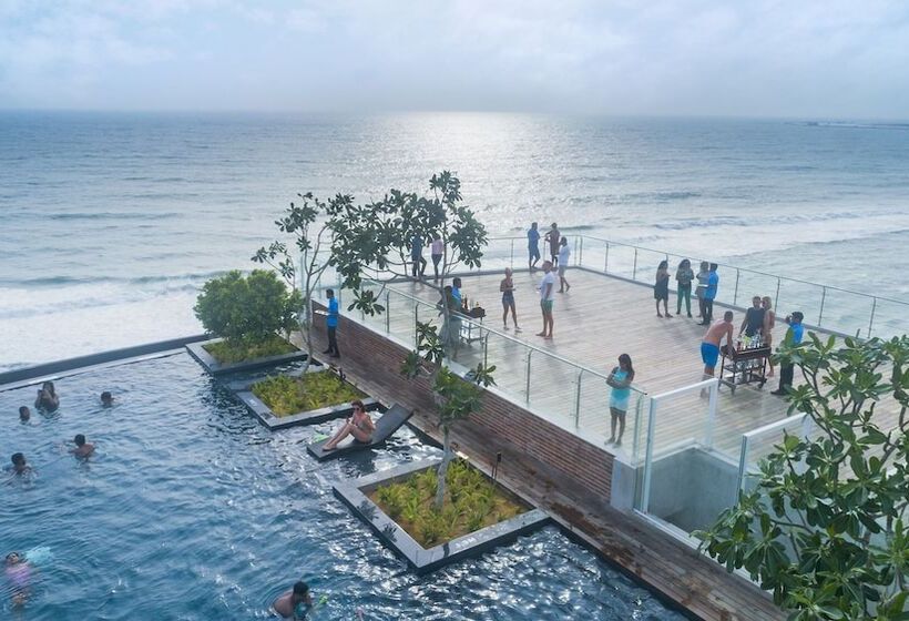 هتل Marino Beach Colombo