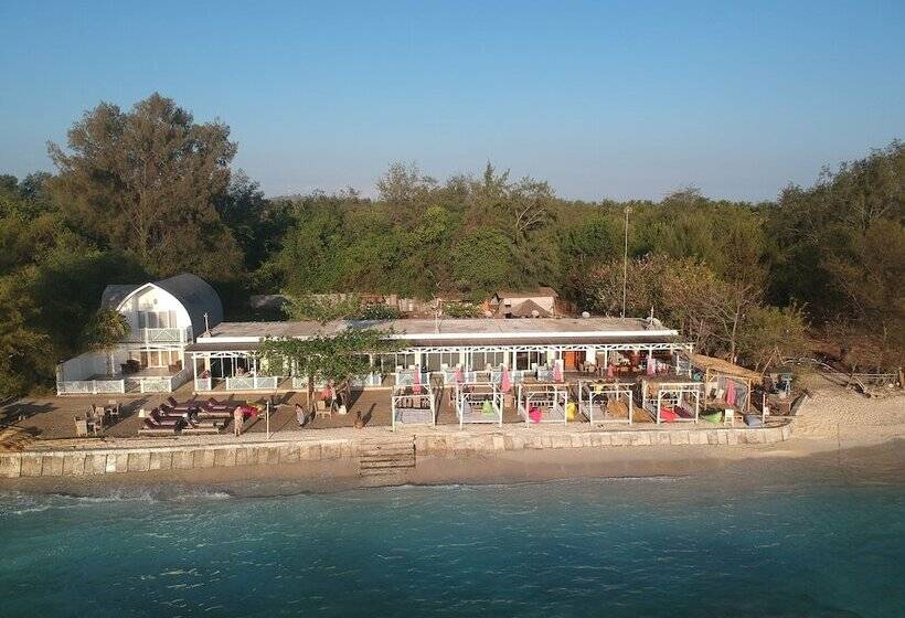 בית מלון כפרי Meno Mojo Beach Resort