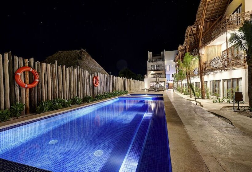 هتل Mystique Holbox By Royalton, A Tribute Portfolio Resort