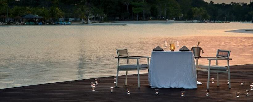 فندق Natra Bintan A Tribute Portfolio Resort