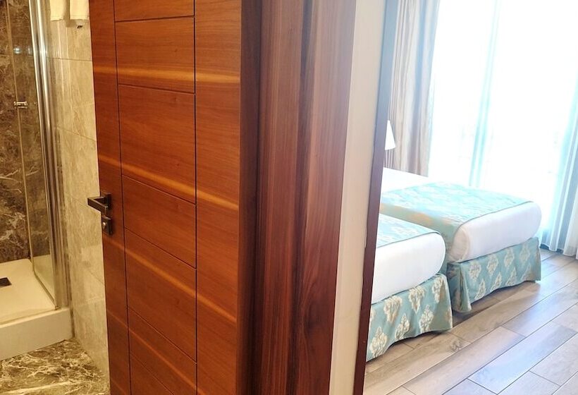 Fotos del hotel Old Port:  16