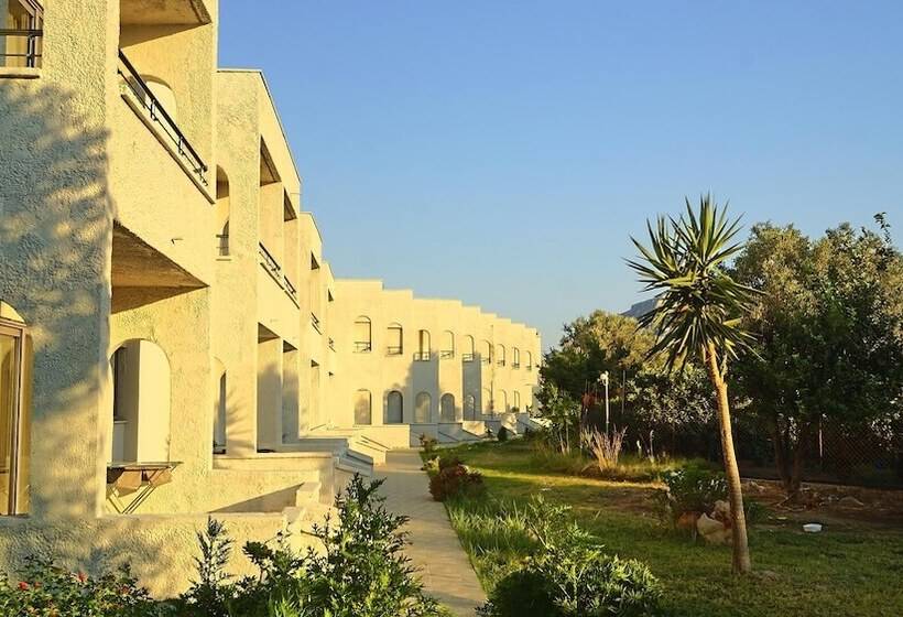 هتل Saint George Resort
