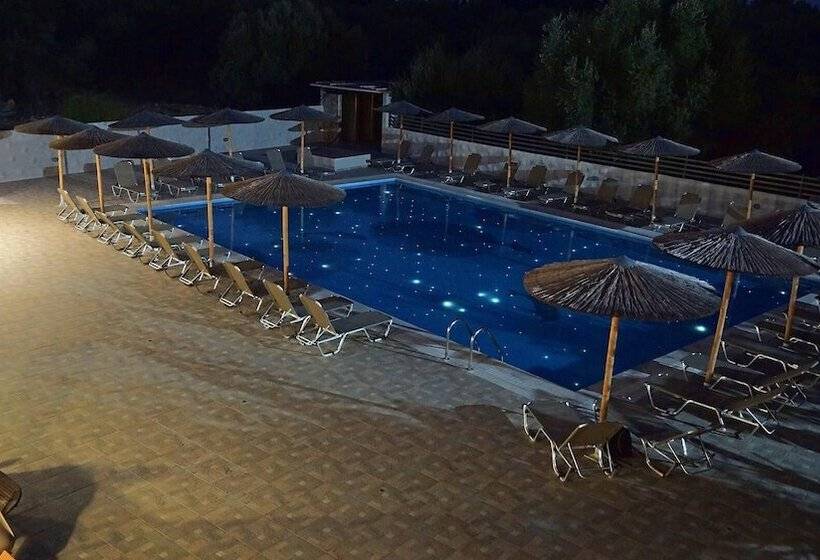 هتل Saint George Resort