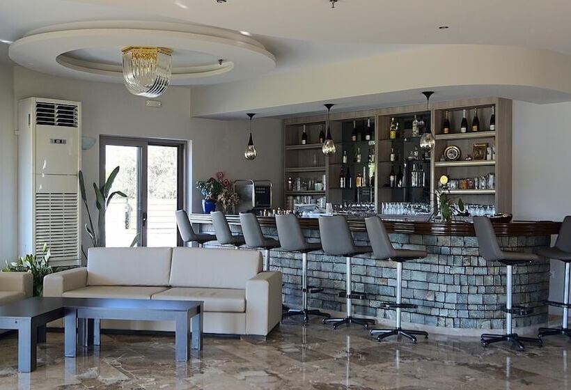 هتل Saint George Resort