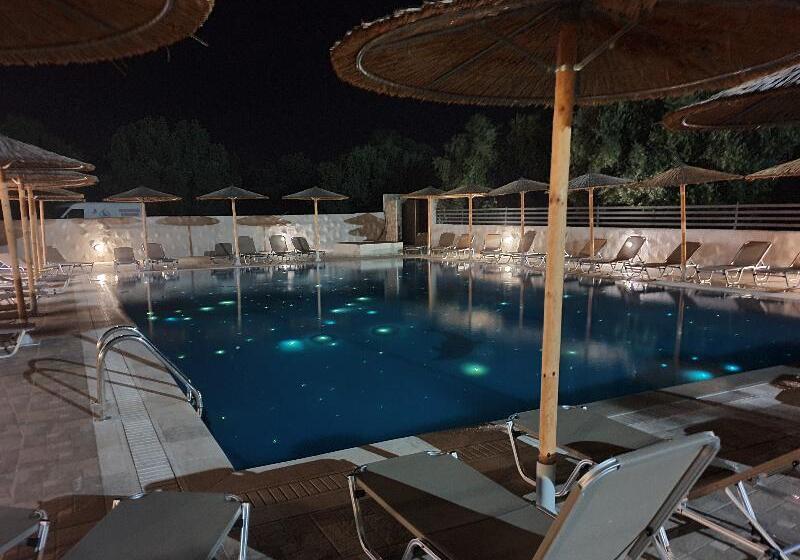 هتل Saint George Resort
