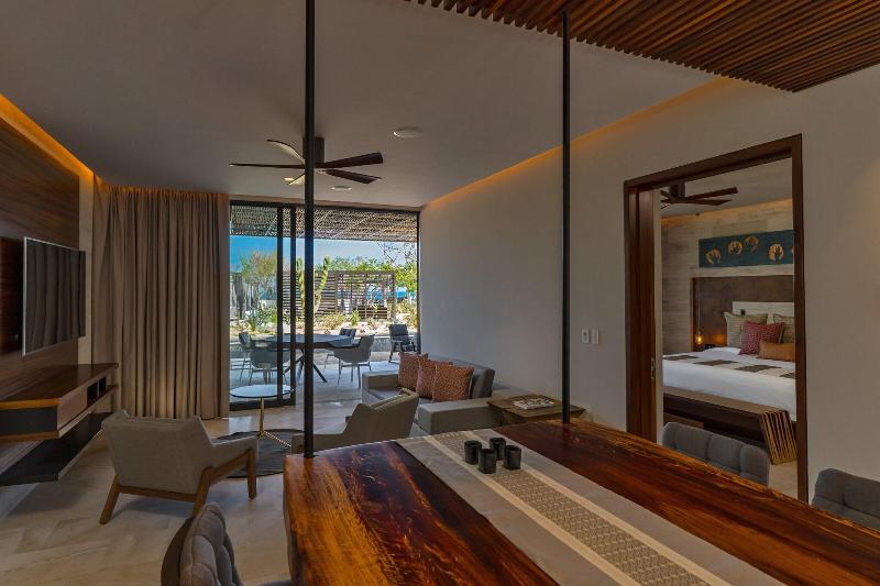 Fotos del hotel Solaz, A Luxury Collection Resort, Los Cabos:  2