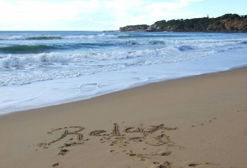 هتل Nrma Tathra Beachfront Holiday Park