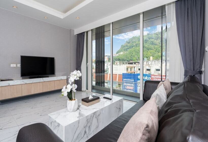 هتل Patong Bay Residence