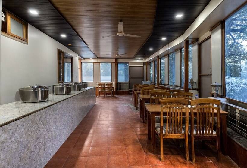 هتل Treebo Olive Lake View Inn June Estate Bhimtal