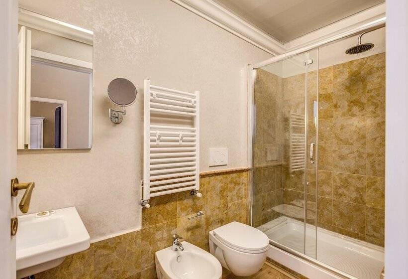Fotos del hotel Veneto Suite Rome:  2