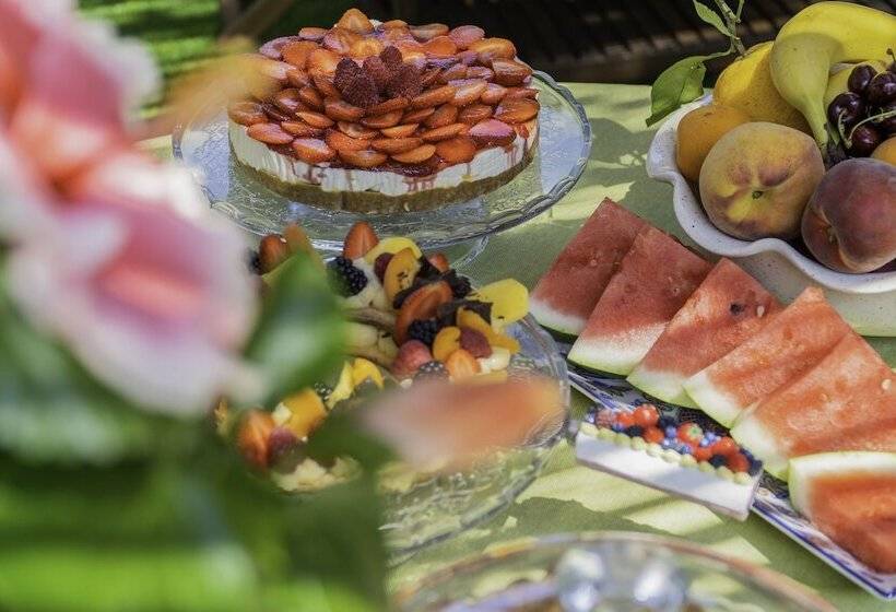 فندق Villa Iolanda
