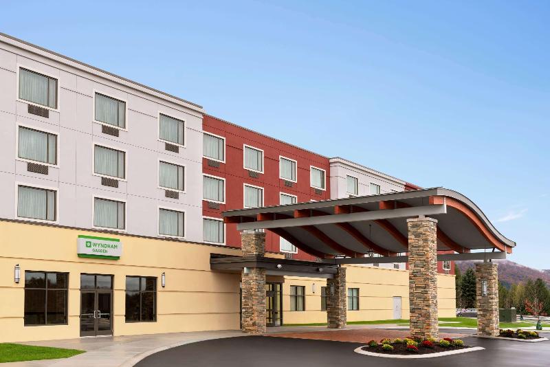 Отель Wyndham Garden State College