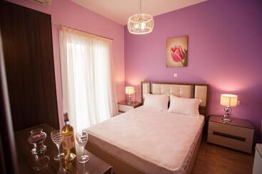 Paraskevi's Luxury Studios