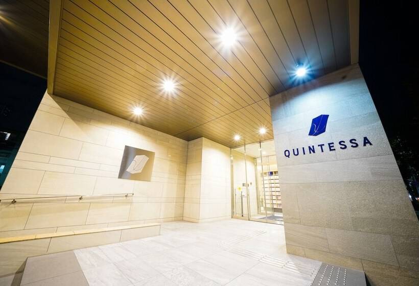 Quintessa Hotel Tokyo Haneda Comic & Books