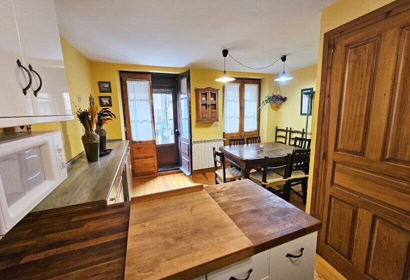 Apartamentos Ciudadela de Jaca 3000