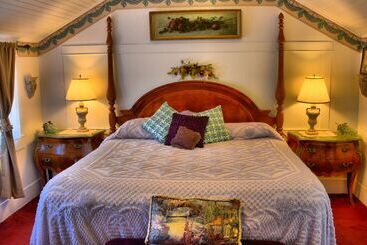 تختخواب و صبحانه Bard's Inn