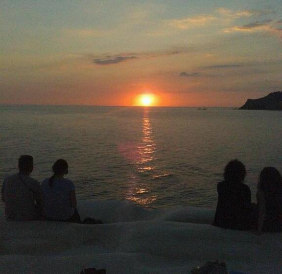 تختخواب و صبحانه Un Tuffo Alla Scala Dei Turchi