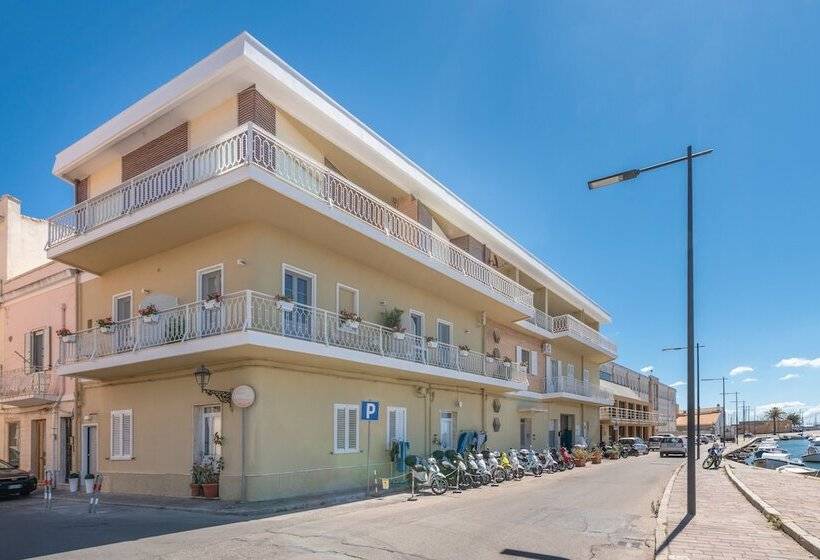 هتل Aquamadre Suites