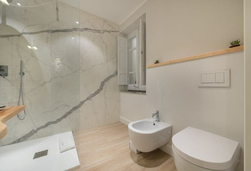 هتل Aquamadre Suites