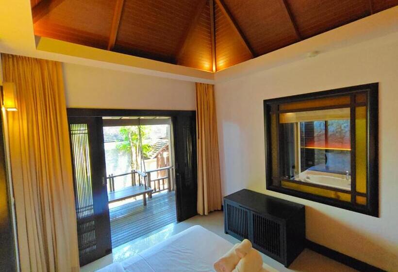 هتل Bhundhari Resort & Villas Samui